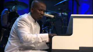 Jehova Live  Sfiso Ncwane [upl. by Tocs688]