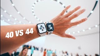 Apple Watch Series 5  40MM vs 44MM [upl. by Hebner]