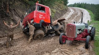 Unbelievable Stupid People Working On Trucks And Heavy Equipment Will Shock You [upl. by Ecirtahs]